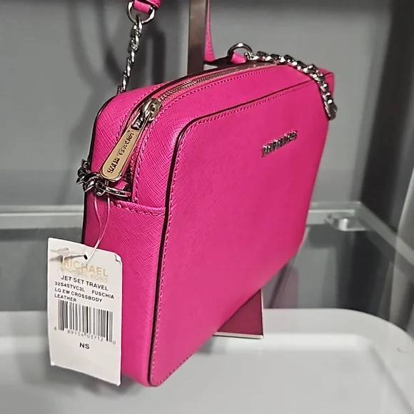 MICHAEL KORS NWT crossbody and Silver heart necklace bundle - Picture 5 of 8